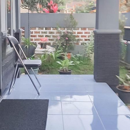 Triyoga Homestay Syariah Redpartner Sangkanurip Экстерьер фото
