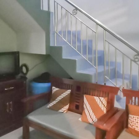 Triyoga Homestay Syariah Redpartner Sangkanurip Экстерьер фото