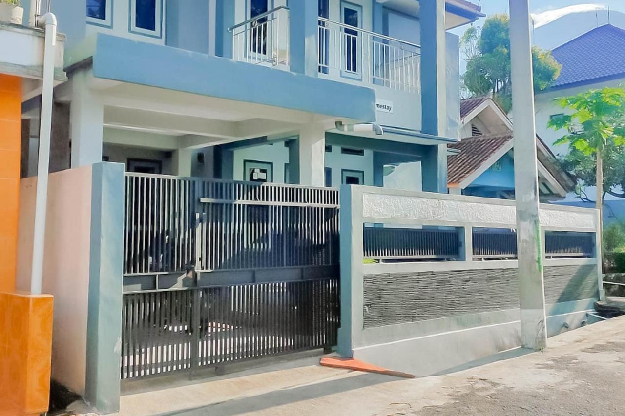 Triyoga Homestay Syariah Redpartner Sangkanurip Экстерьер фото