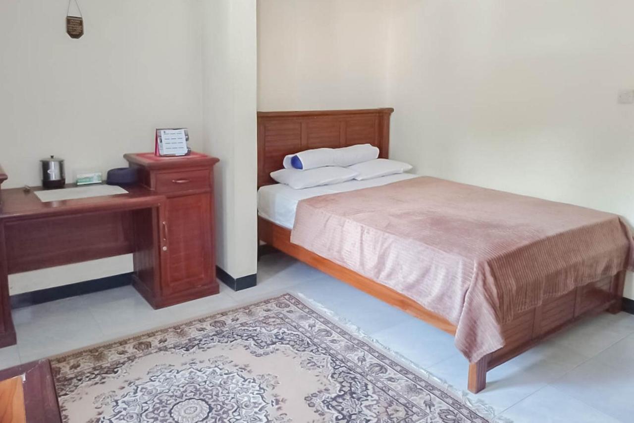 Triyoga Homestay Syariah Redpartner Sangkanurip Экстерьер фото